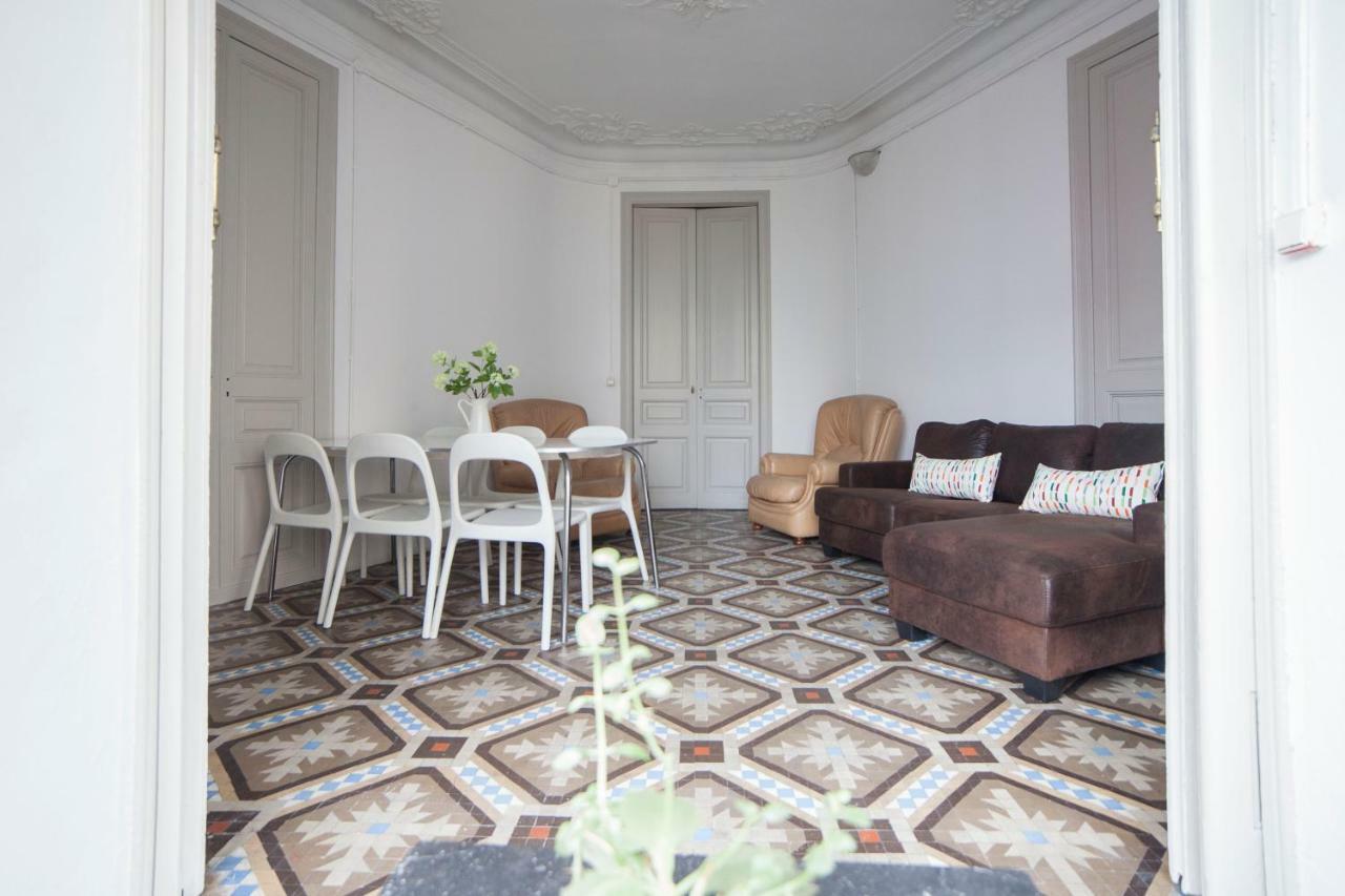 B21-Apartamento Modernista Para Grupos Barcellona Esterno foto