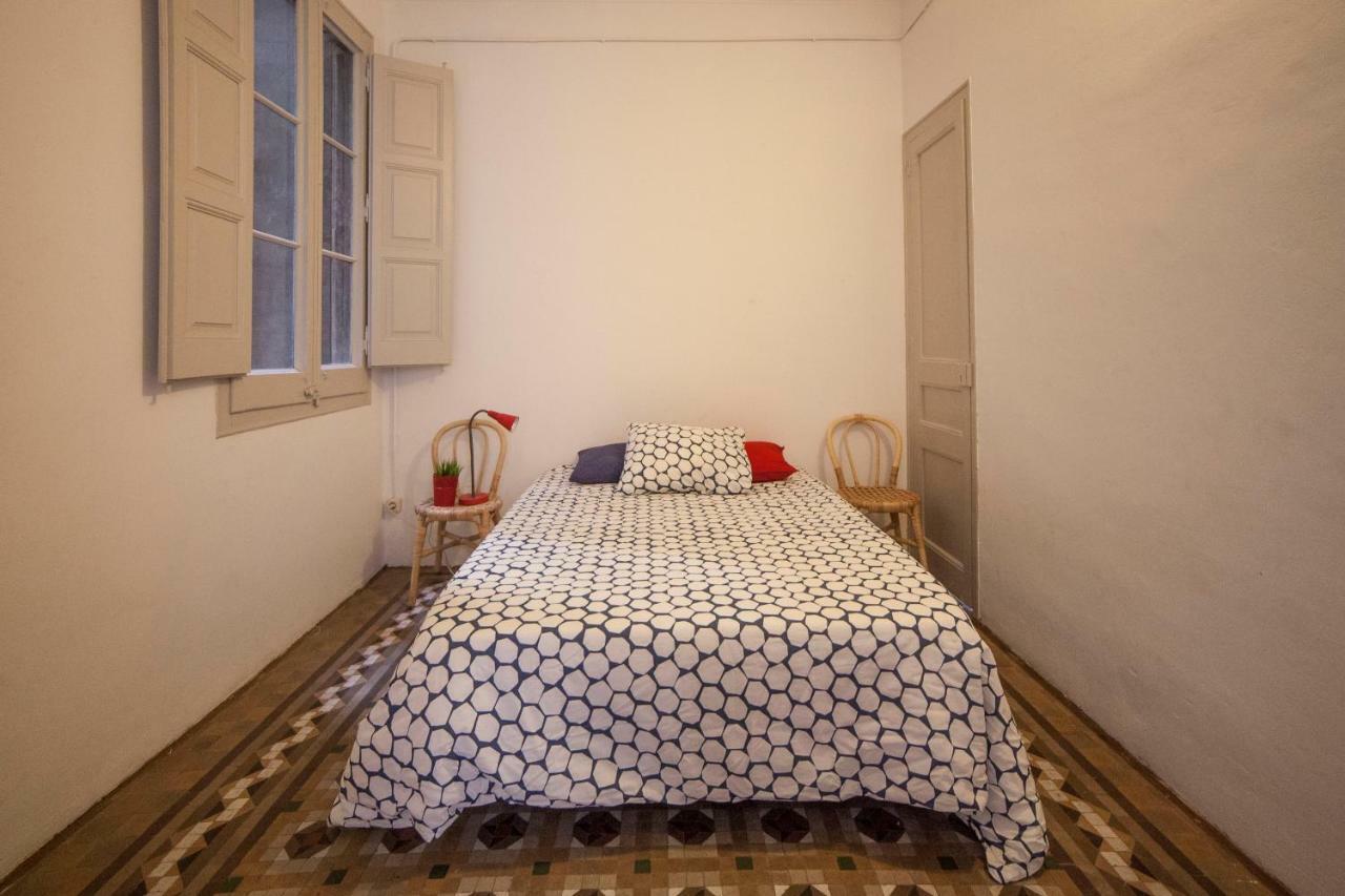 B21-Apartamento Modernista Para Grupos Barcellona Esterno foto