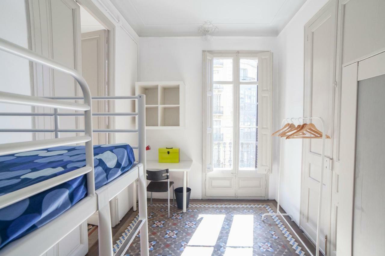 B21-Apartamento Modernista Para Grupos Barcellona Esterno foto