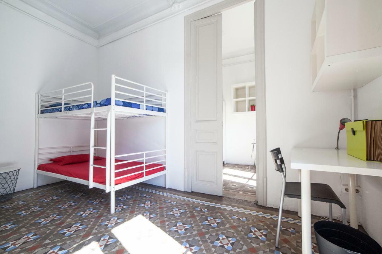 B21-Apartamento Modernista Para Grupos Barcellona Esterno foto